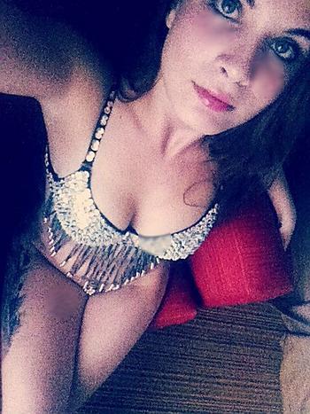 , 19  female escort, London