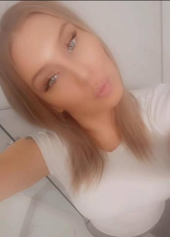 Eva, 30 Caucasian/White female escort, London ON