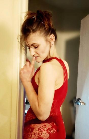 Nadine, 35 Caucasian/White female escort, London ON