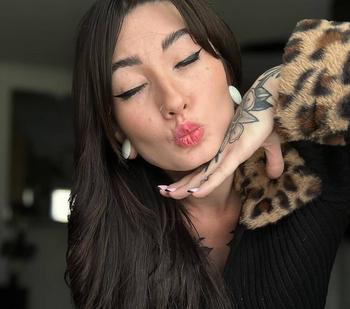 Melissa, 26 Caucasian/White female escort, London ON