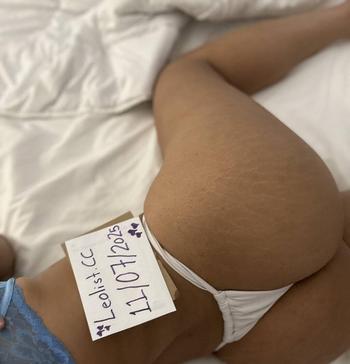 Georgia peach, 20 Mixed female escort, London ON