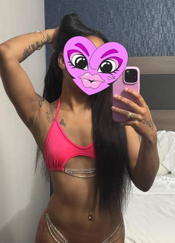 Maya, 19 Mixed female escort, London ON