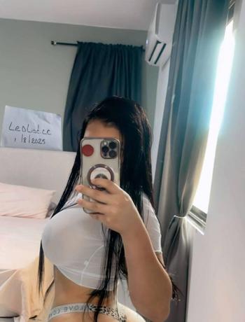 Luna, 25 Indo Canadian female escort, London ON