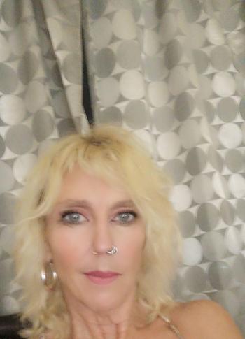 Georgia, 50 Caucasian/White female escort, London ON