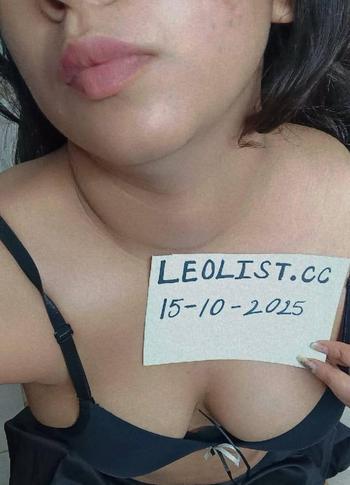 Shefali, 23 Indo Canadian female escort, London ON